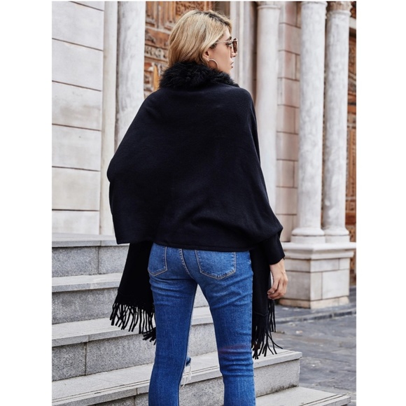 Fur and Fringe Detail Open Black Cardigan - Picture 3 of 6